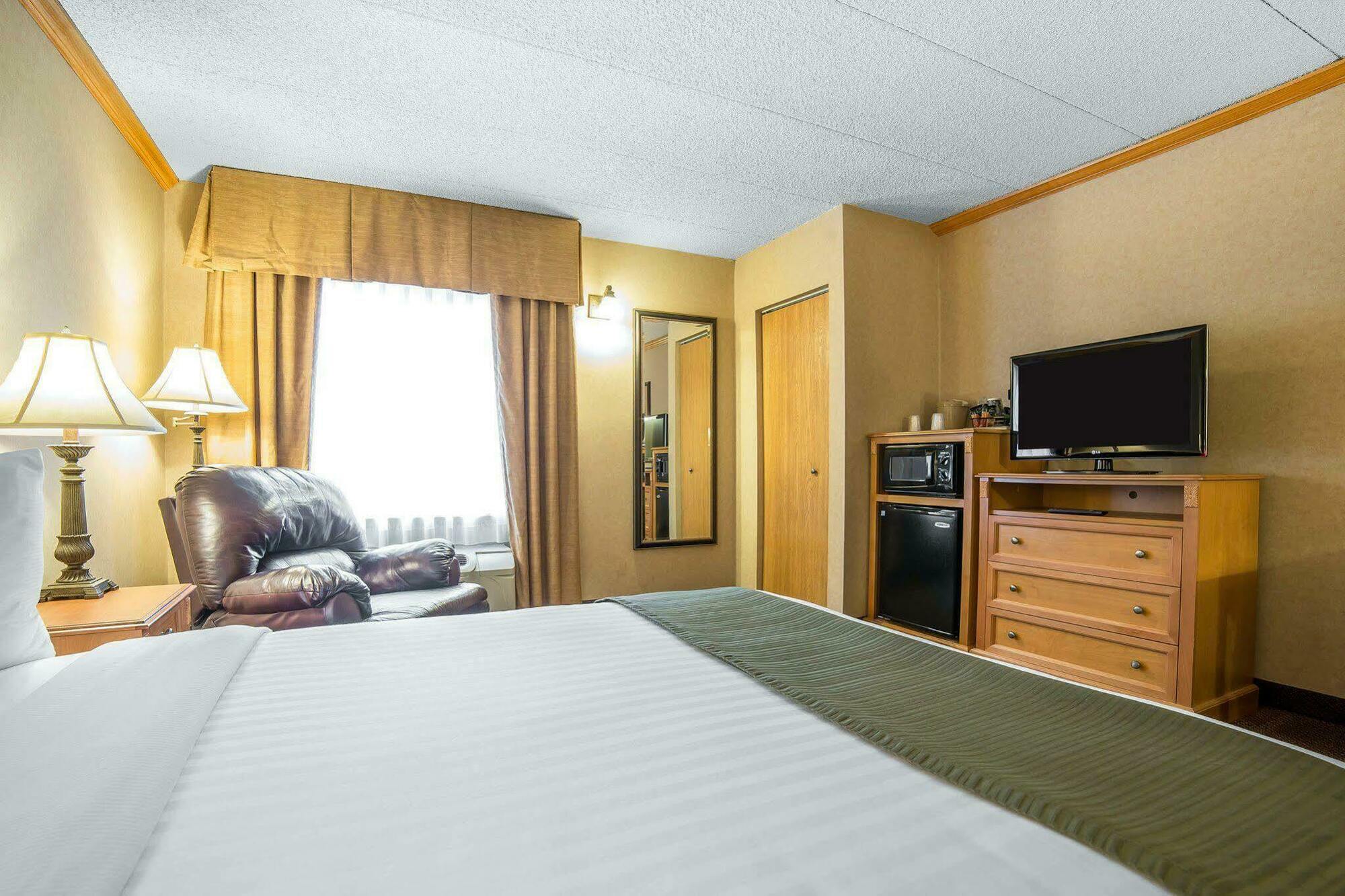 Quality Inn & Suites Casper Near Event Center Buitenkant foto